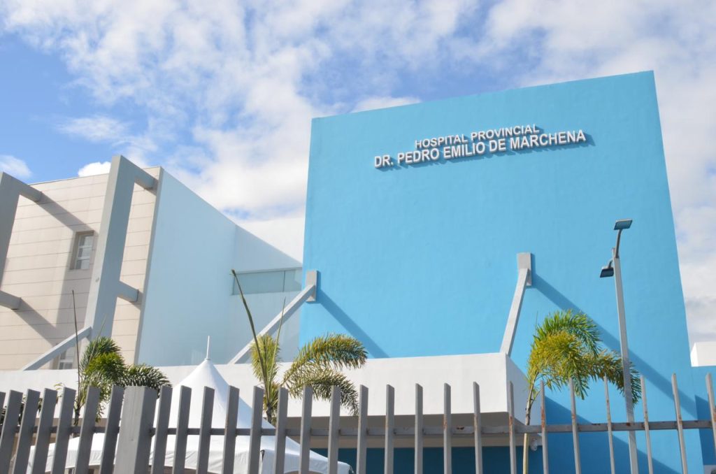 Fachada del Hospital Provincial Dr. Pedro Emilio de Marchena.